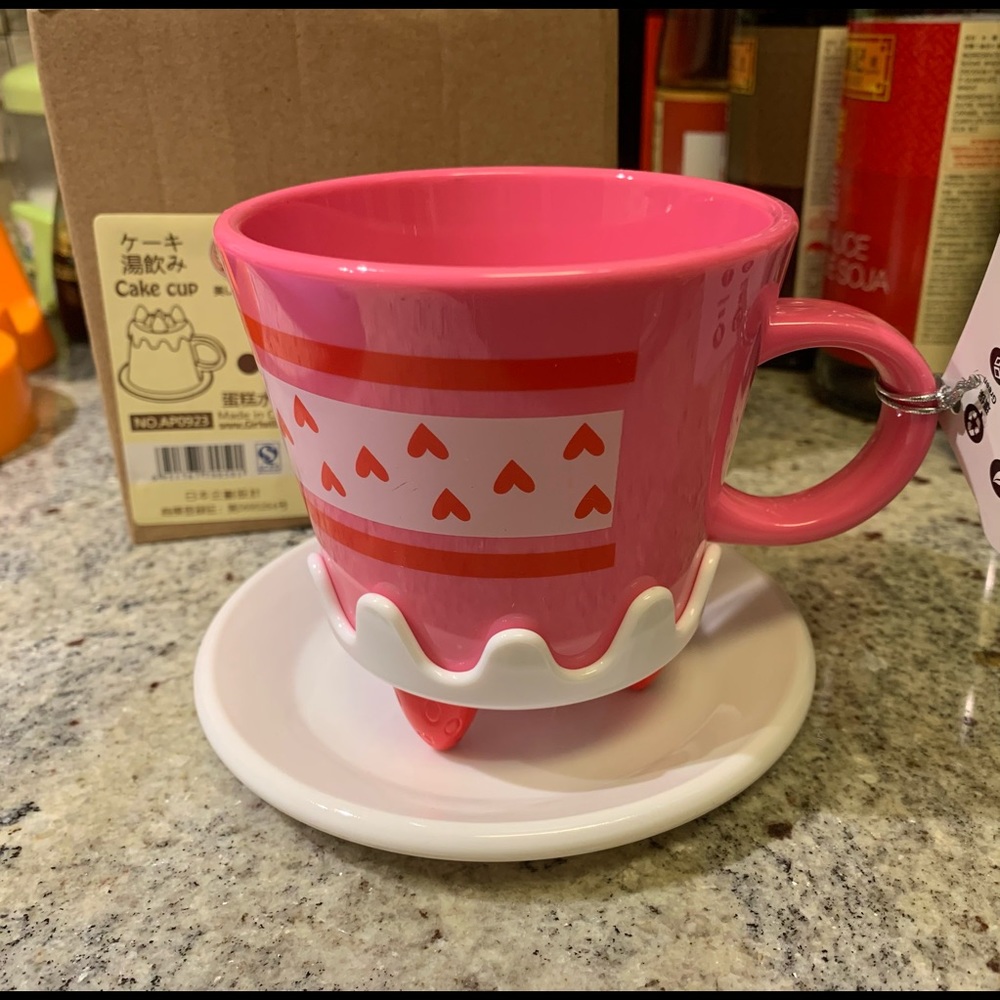Plastic cute dessert looking cup - Picture 4 of 8